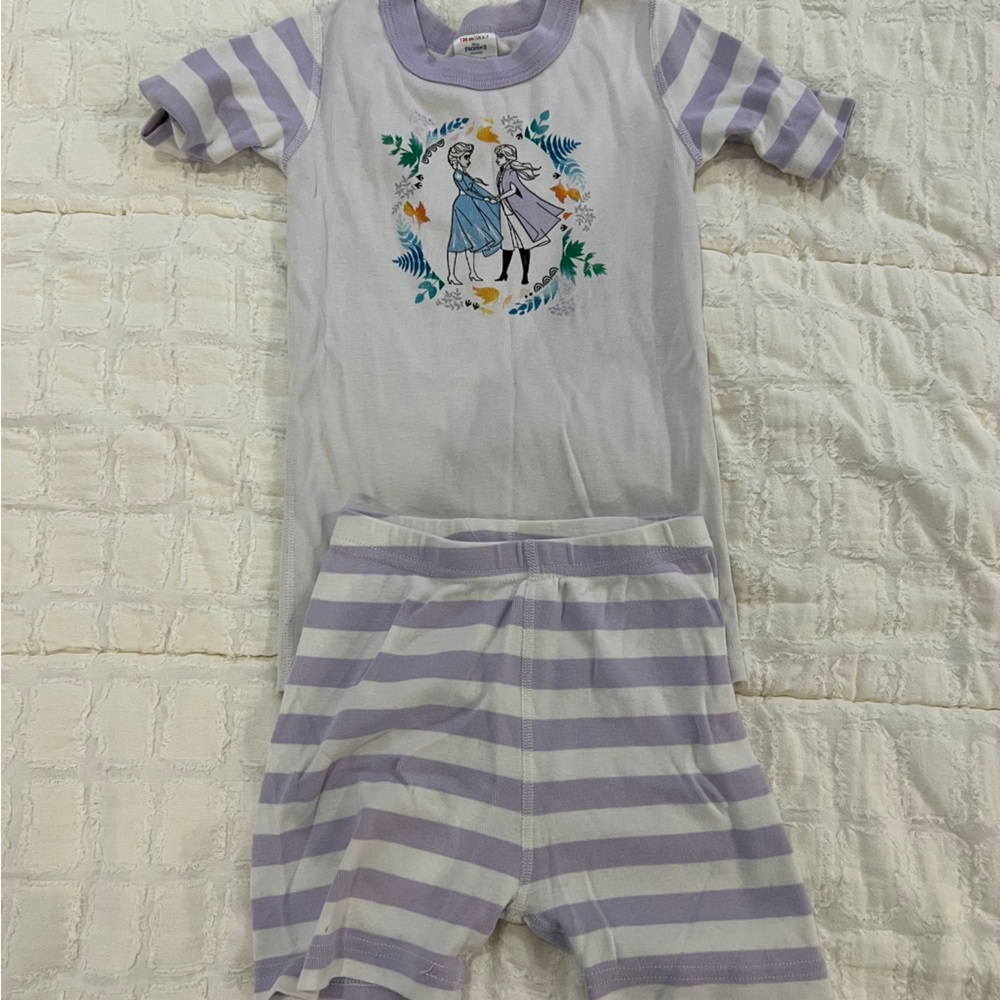 Hanna Andersson Disney’s Frozen short pjs